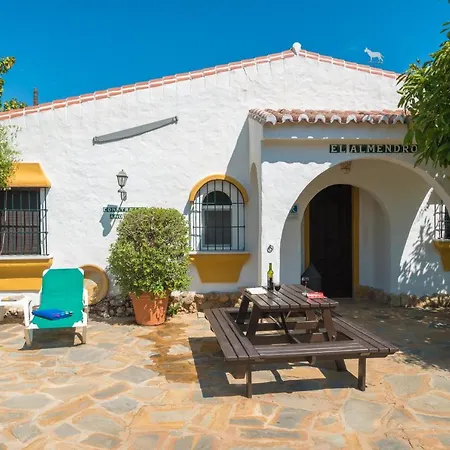 Tu Rural Almendro 3 Piscina Privada *