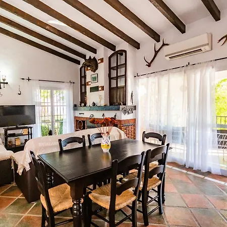 Holiday home Tu Rural Almendro 3 Piscina Privada Alhaurin el Grande